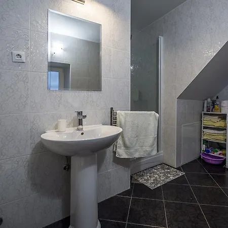 Гостевой дом Apartments Vinjerac 3*