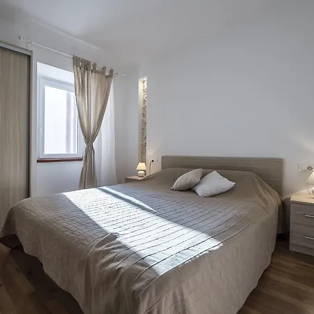 Apartments Vinjerac 3* Виньерац